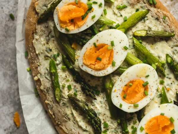 Biotina (vitamina B7): para que serve e cuidados com exames