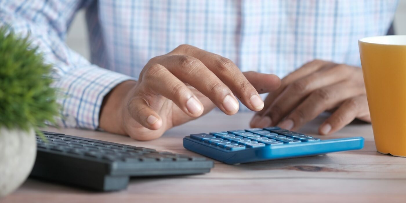 Custo por porção de suplementos: como fazer uma comparação justa