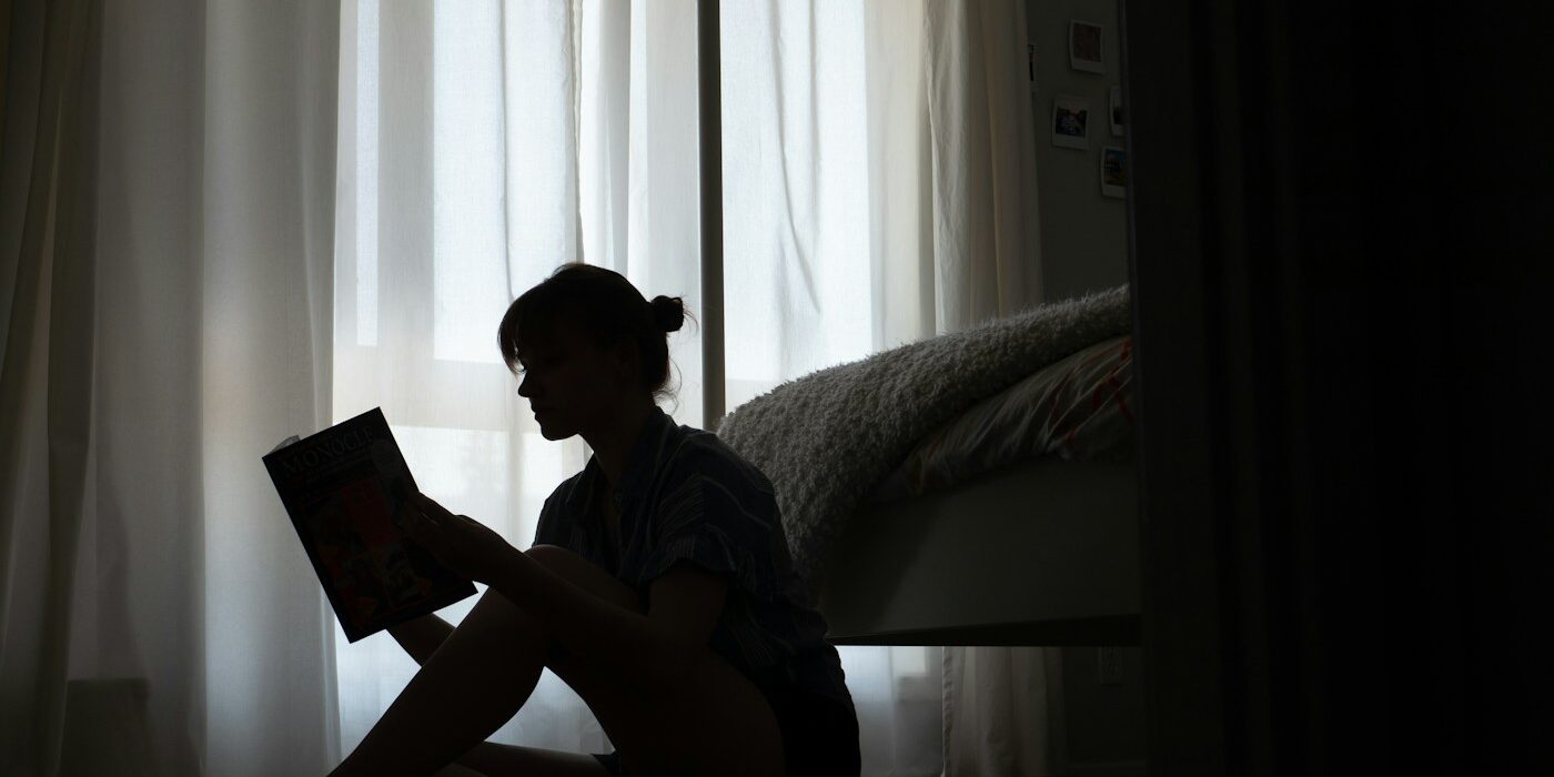 Como dormir melhor naturalmente: hábitos e cuidados