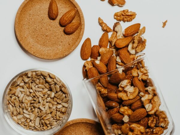 Vitamina E: fontes, formas e cuidados com a suplementação